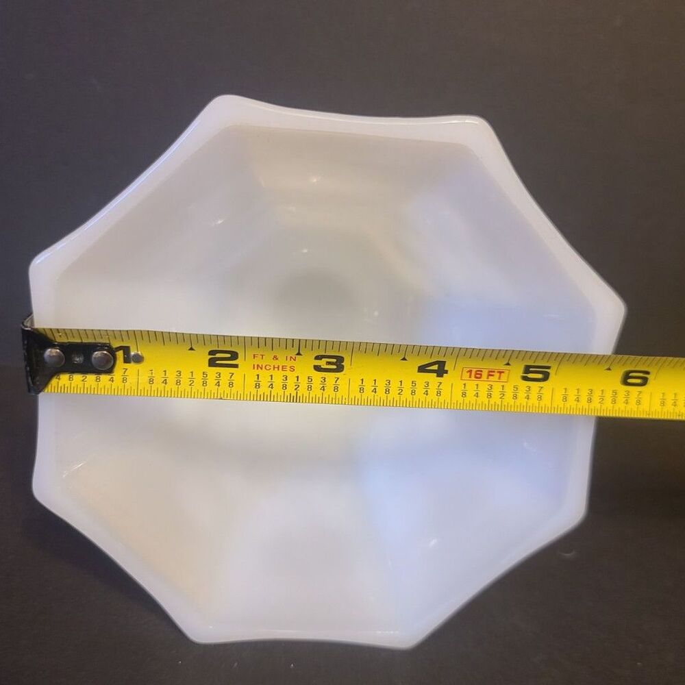 Pedestal Milk Glass Candy Bowl Harvest Grape Pattern Vintage Anchor Hocking ‎ 5" - Picture 8 of 8
